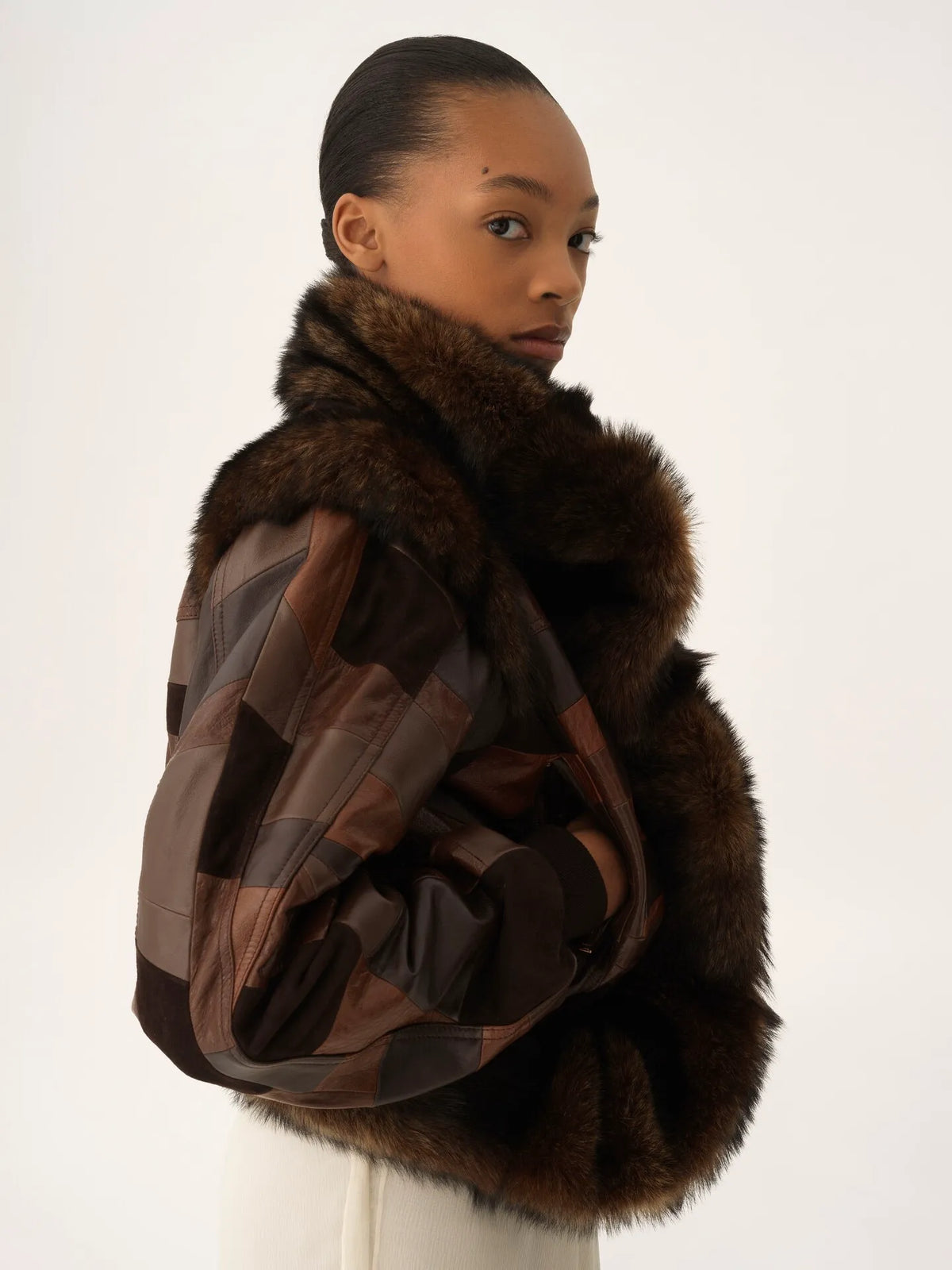 Short hybrid bomber jacket in leather