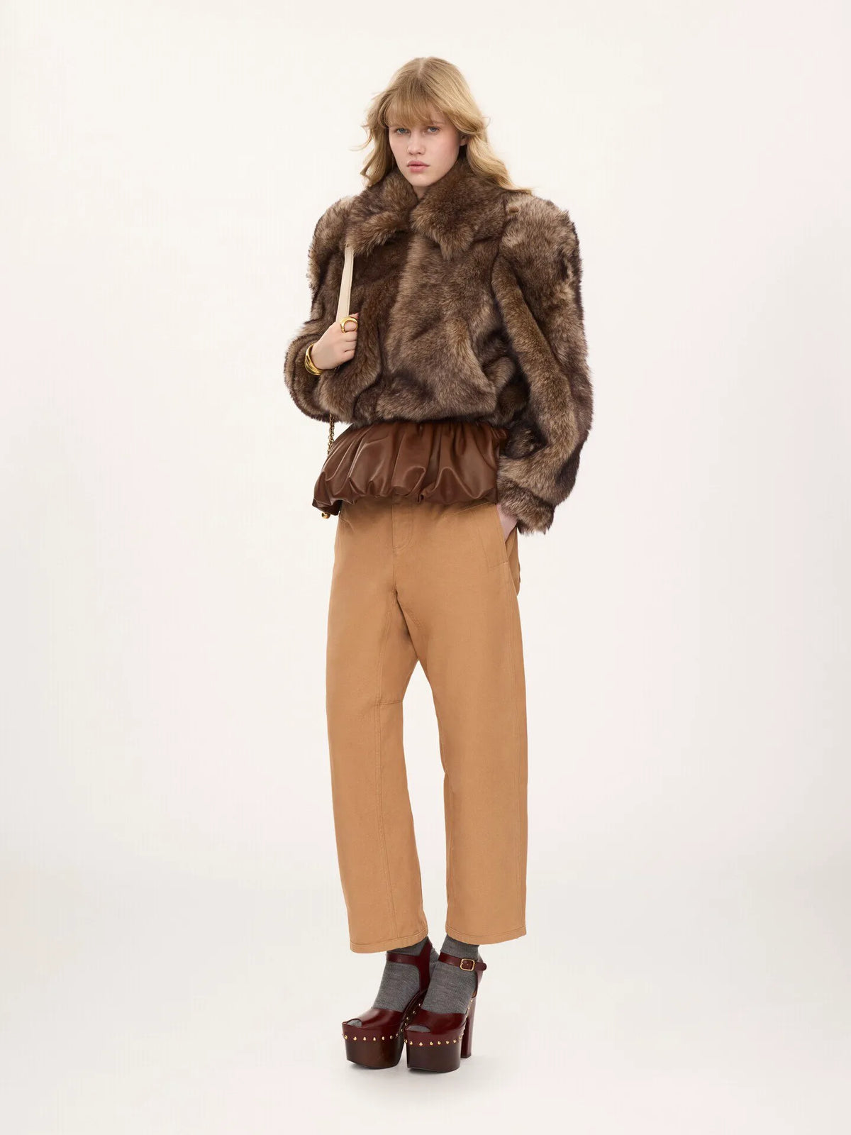 Cropped jacket in shearling