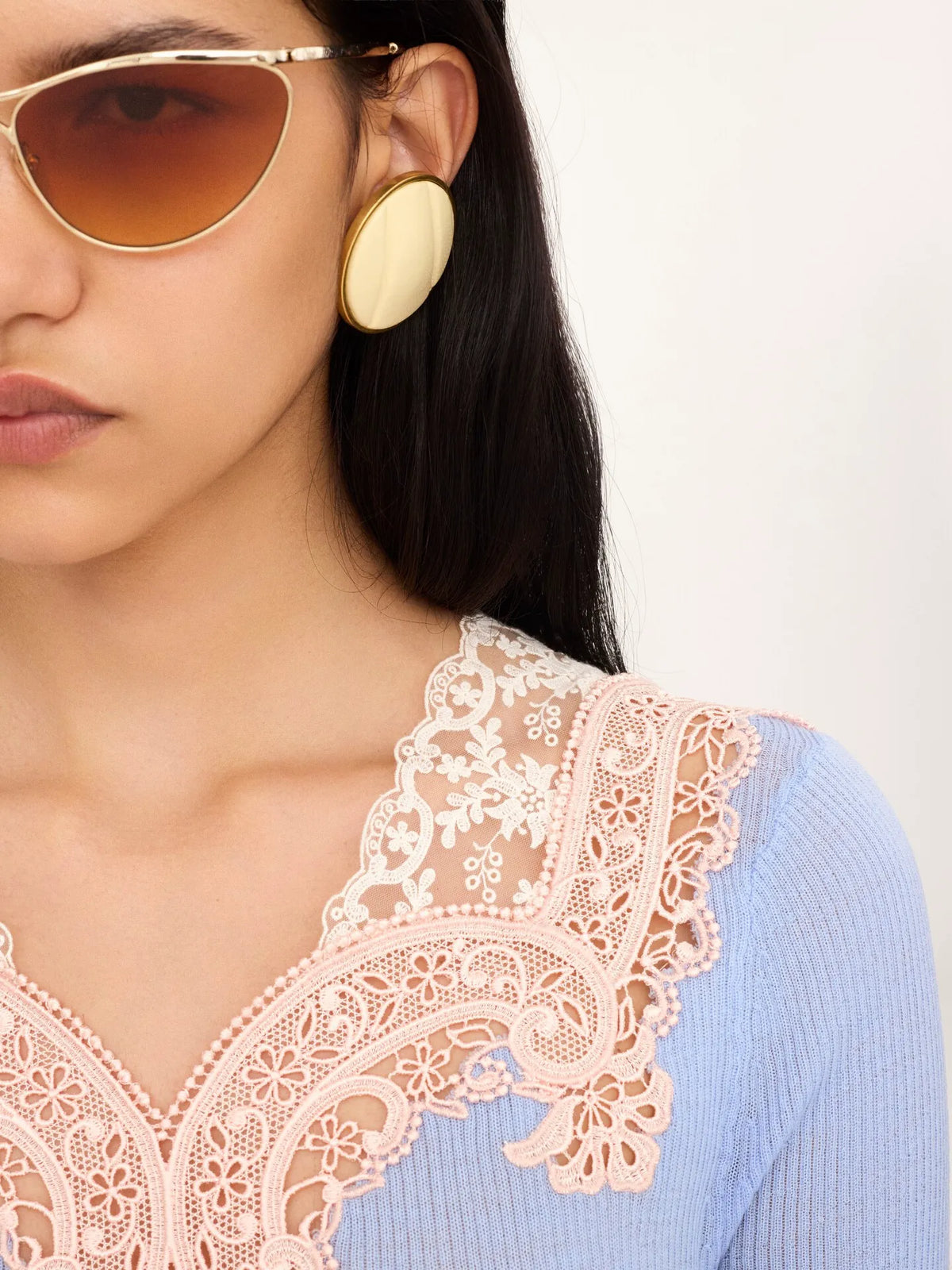 Elbow-sleeve fitted sweater in a wool knit & lace
