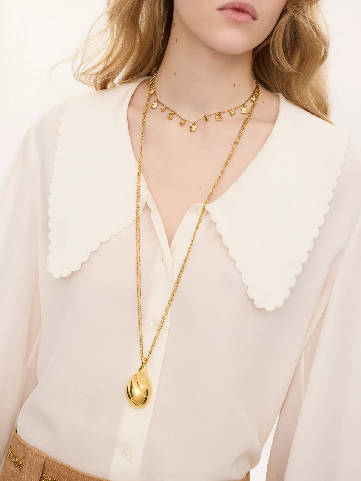 Puff-sleeve blouse in crêpe de chine