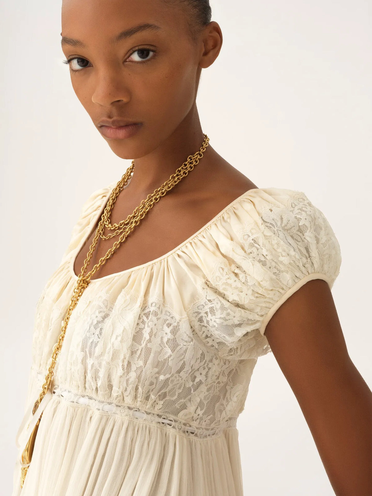 Short-sleeve mini dress in silk mousseline & lace