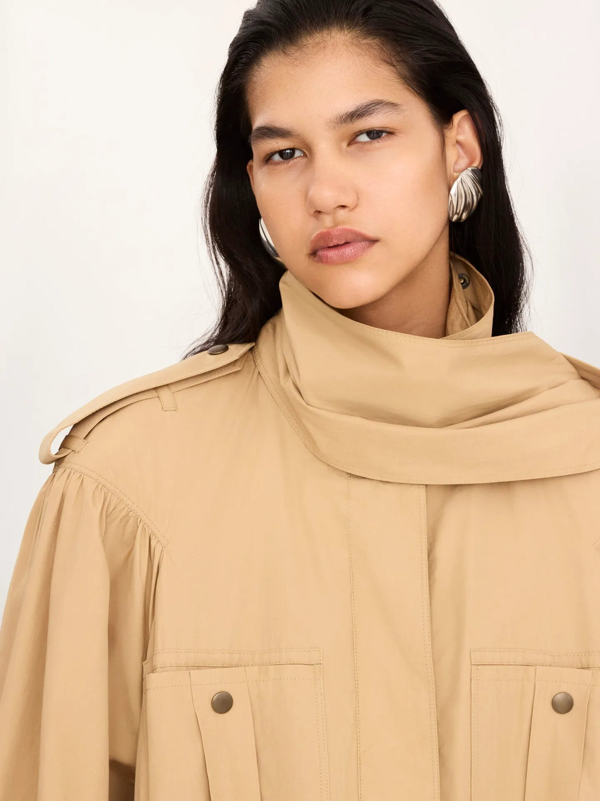 High-neck gathered trench coat in cotton poplin