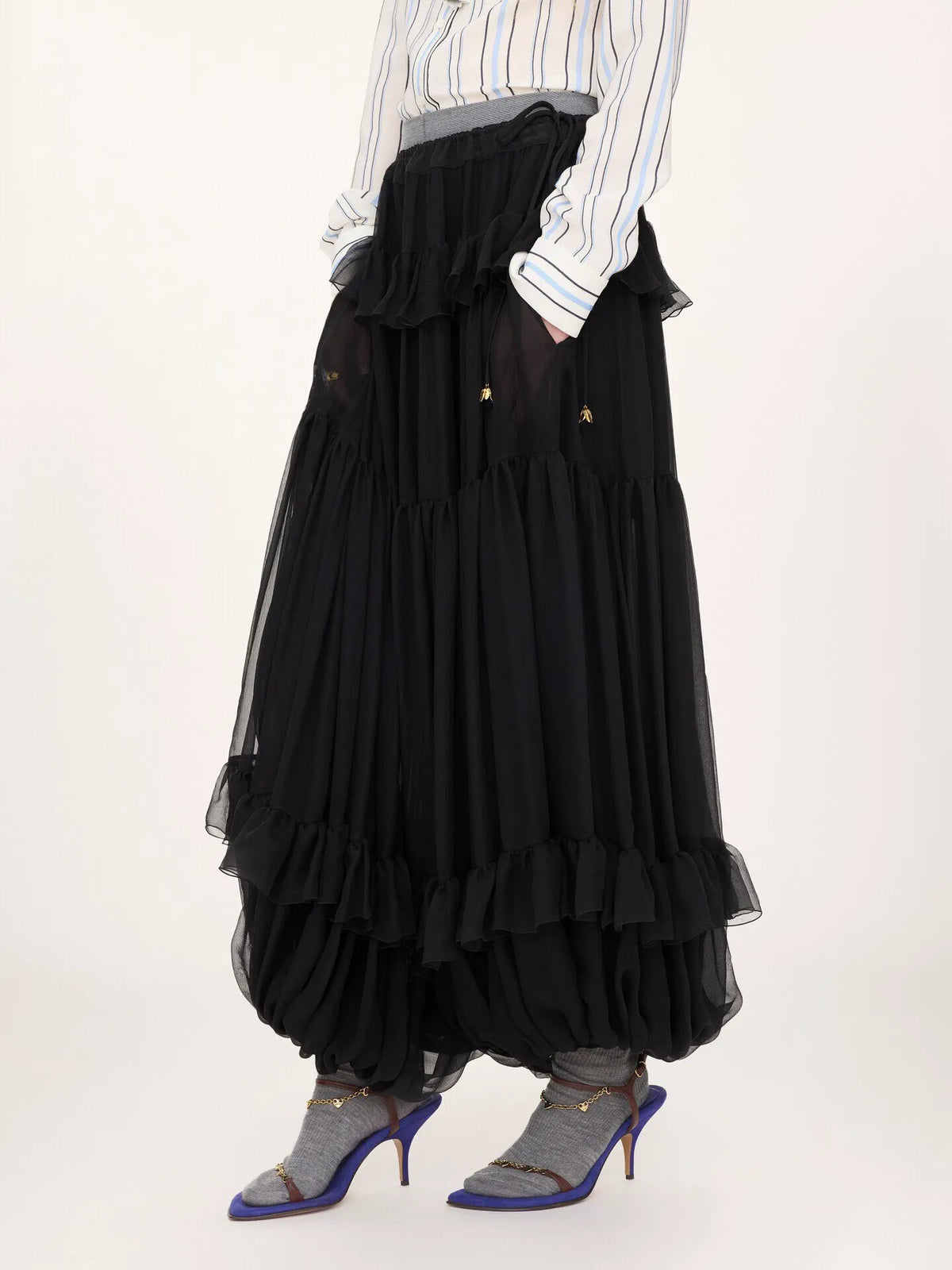 Fluid pleated pants in silk mousseline