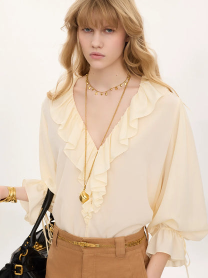 V-neck ruffle top in crêpe de chine