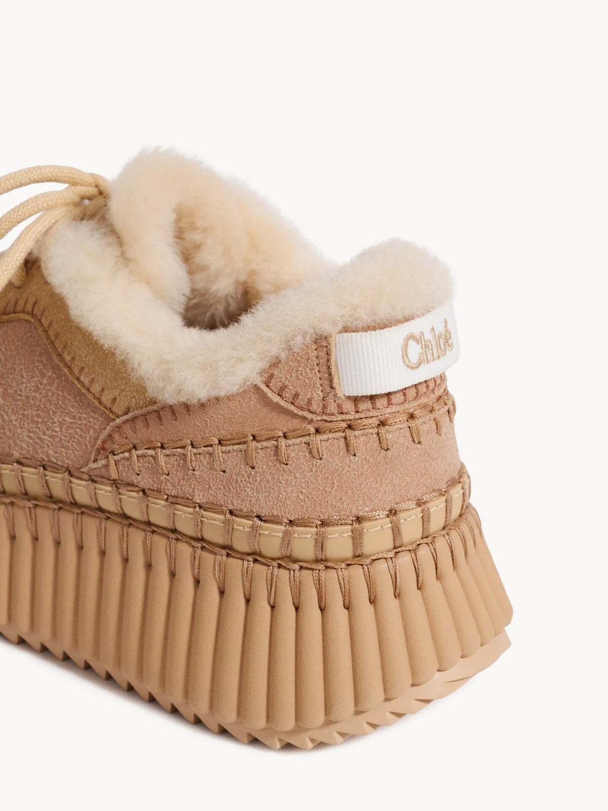 Nama sneaker