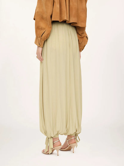 Fluid pleated pants in washed technical satin