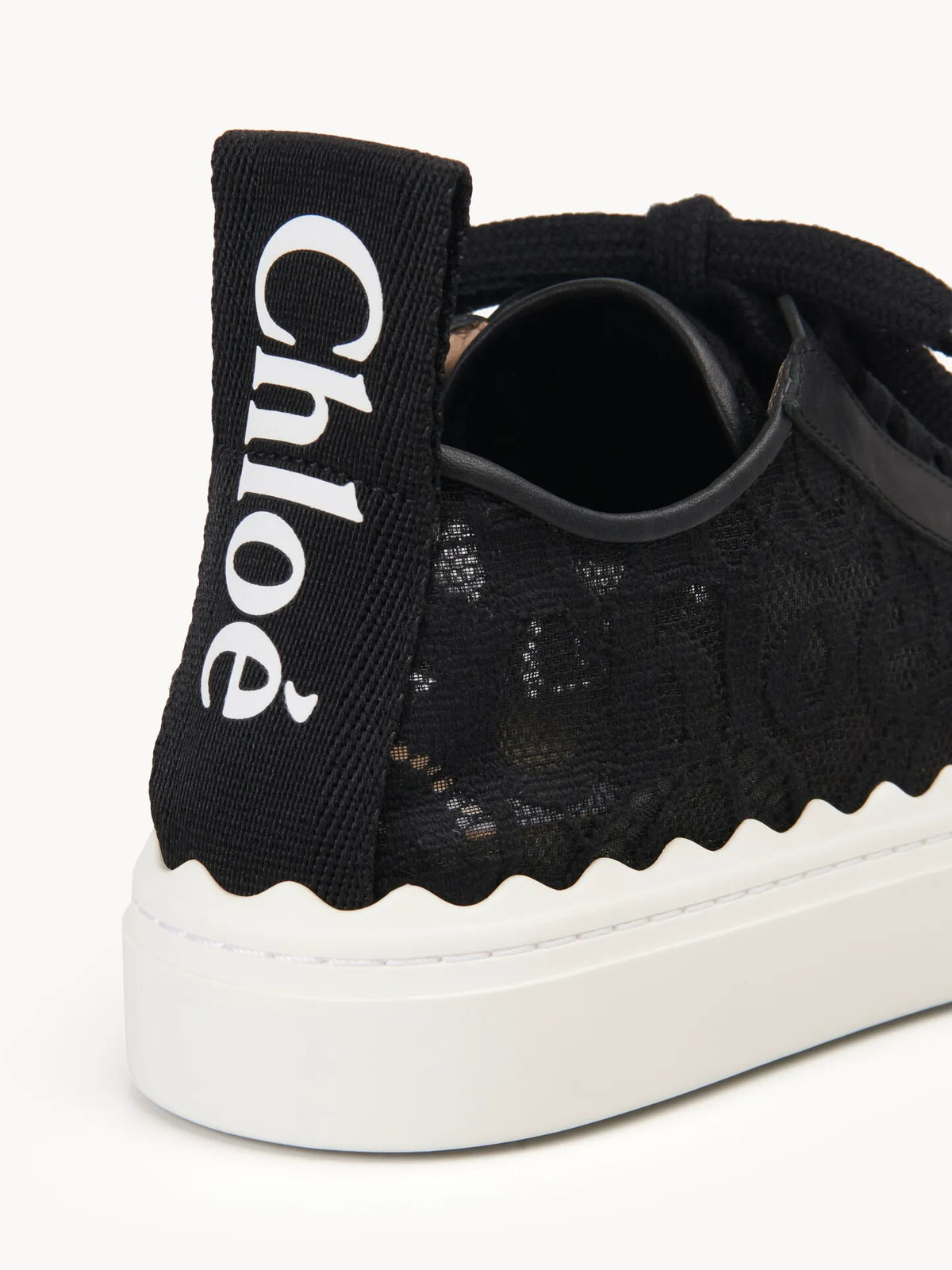 Lauren sneaker