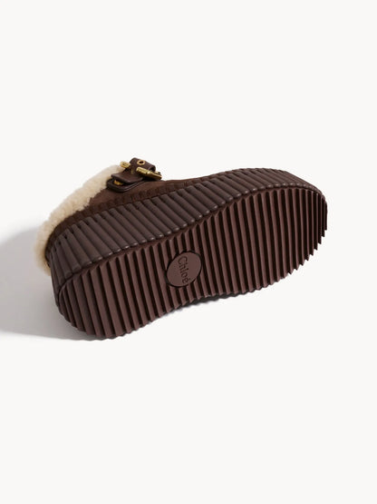 Nama wedge mule