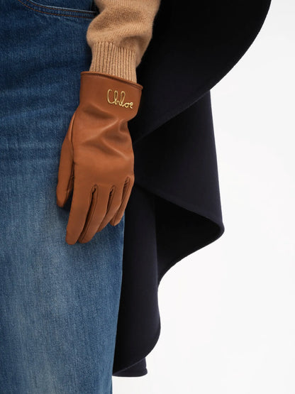 The Chloé Iconic gloves in leather