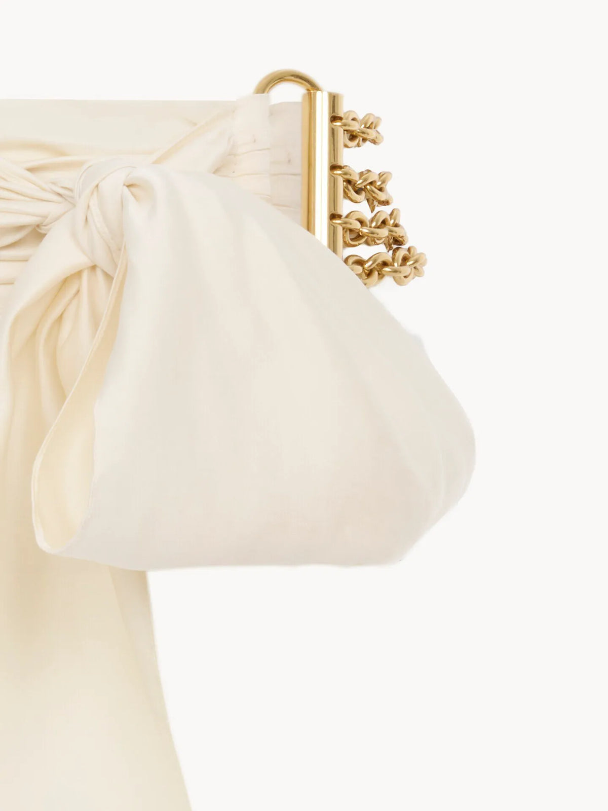 The Chloé Bow chain belt