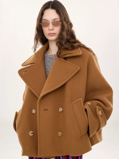 Oversized short coat in wool