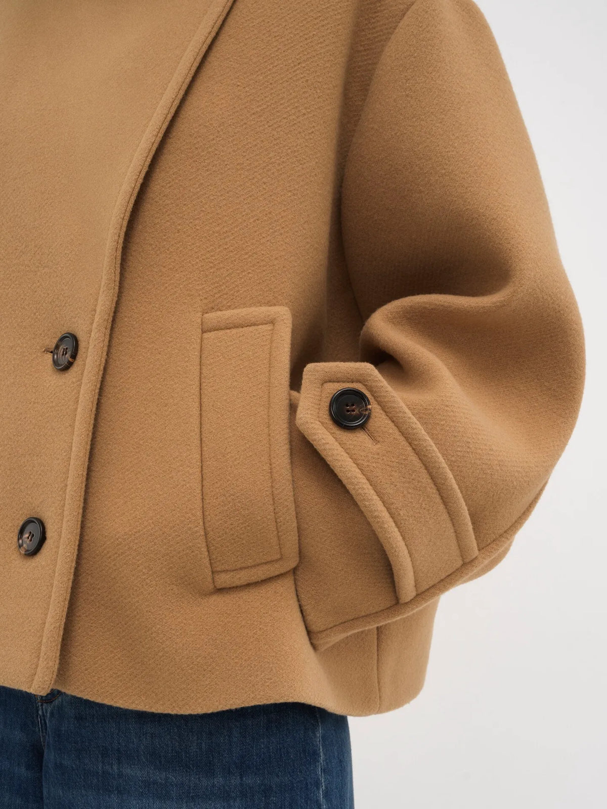 Oversized short coat in wool