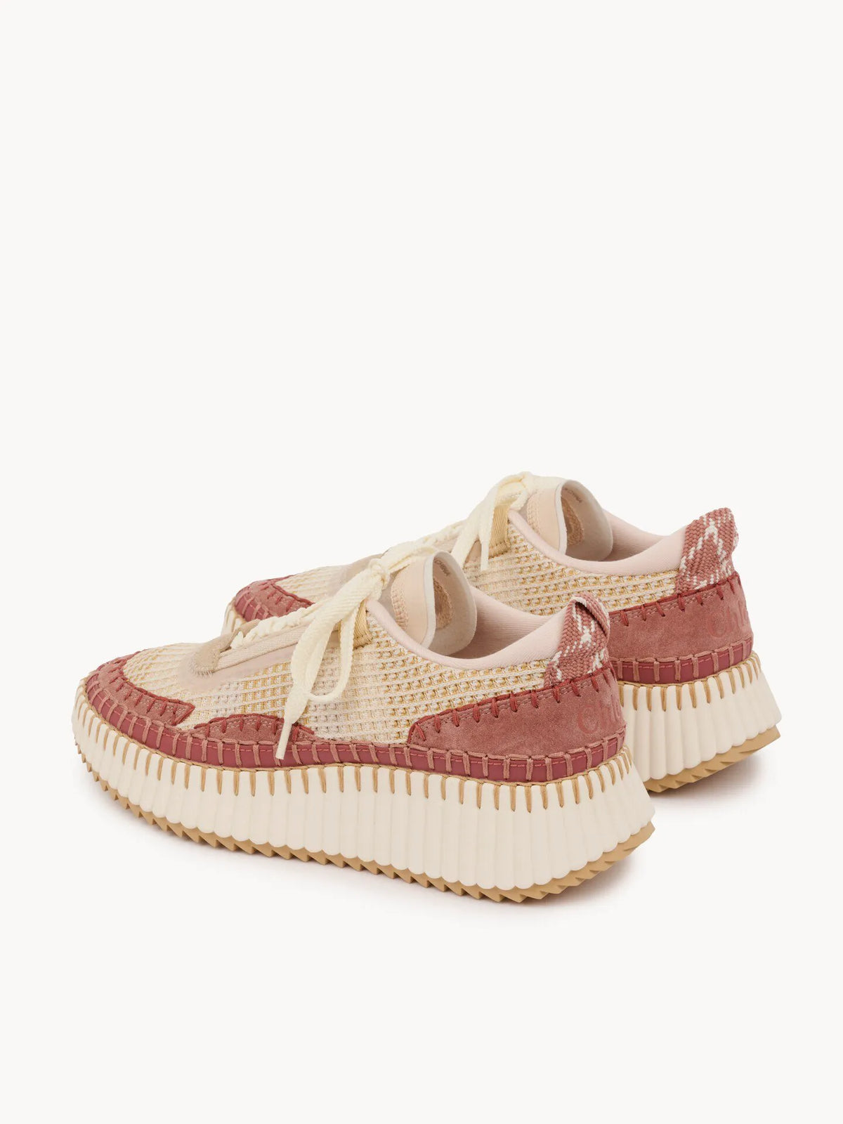 Nama sneaker