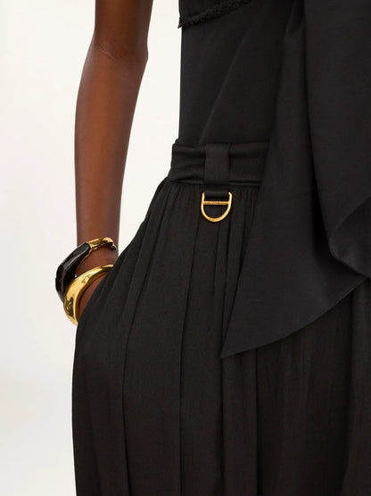 Fluid pleated pants in crêpe de chine