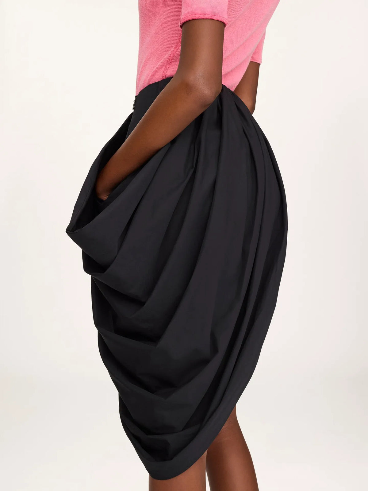 Knee-length wrap skirt in cotton poplin